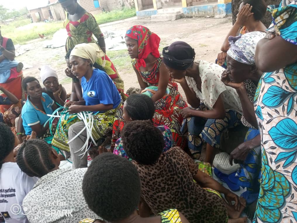 Femmes participant à une activité FAPROS